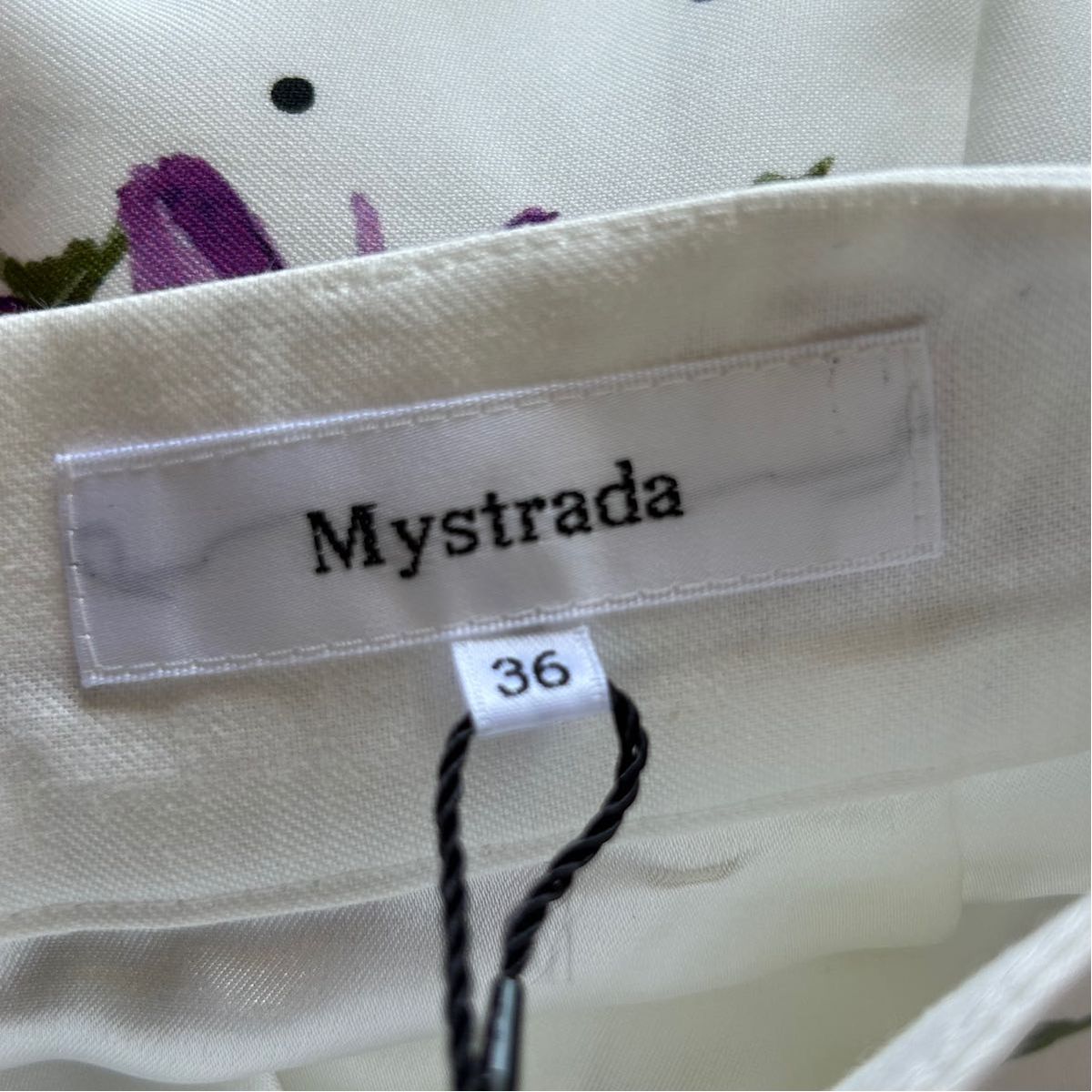 【新品タグ付き】Mystrada マイストラーダ　サマースカート　花柄　綺麗で高見えするスカートです　日本製　36 ホワイト