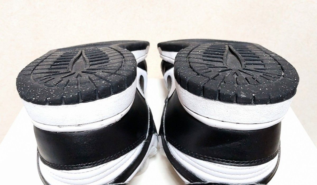 美品 NIKE WMNS DUNK LOW ナイキ ウィメンズ ダンク ロー パンダ 美品 NIKE WMNS DUNK LOW ナイキ ウィメンズ ダンク ロー パンダ