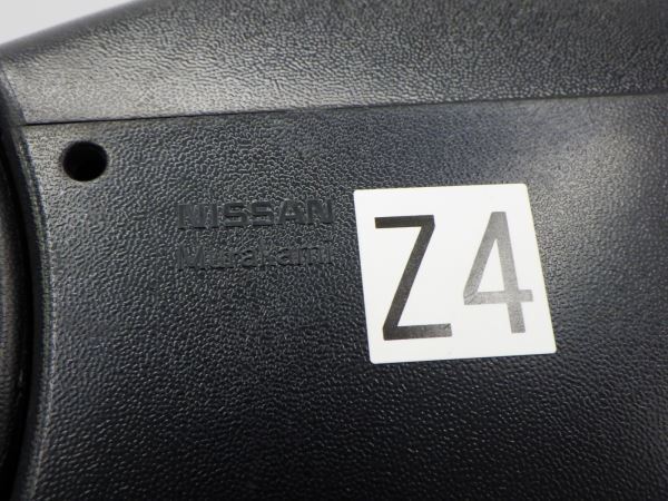 M58769 NV350 キャラバン E26 後期現行型 右ドアミラー カメラ付 ダーククロム_画像3