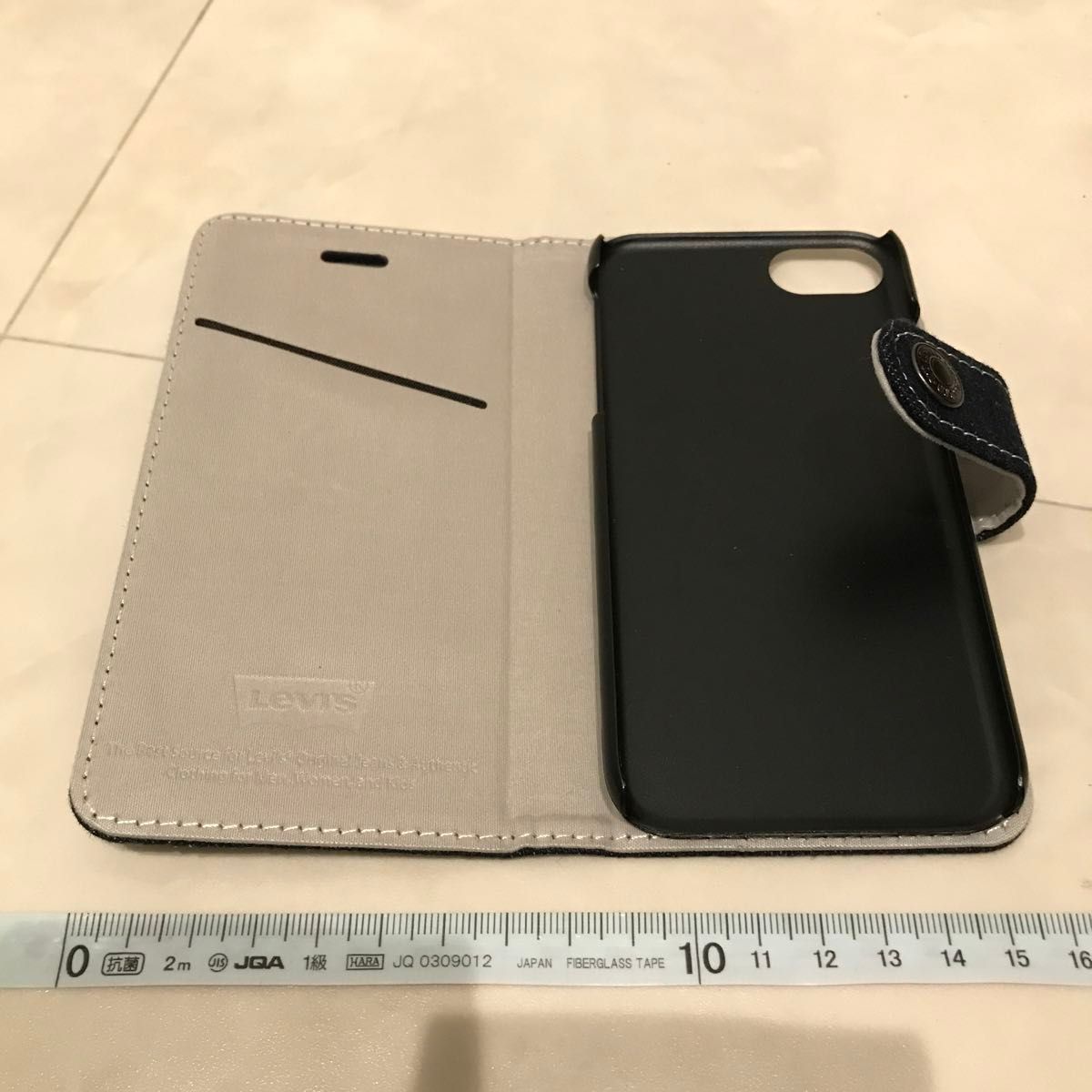 新品 未開封《LEVI'S ベルト付き 手帳型 ケース》iPhone SE(第2)/8/7/6/6s☆リーバイス ジーンズ デニム