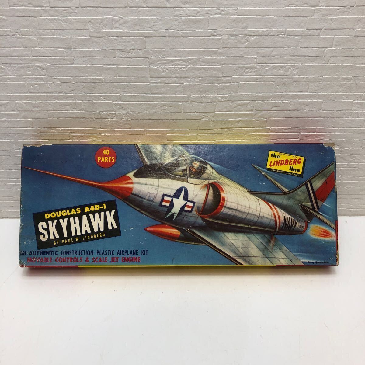  selling up!1 jpy start! Lindberg LINDBERG 1/48da glass DOUGLAS A4D-1 Sky Hawk SKYHAWK out of print that time thing plastic model 