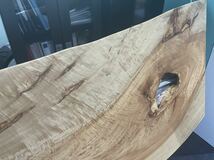 栃の木　一枚板　ダイニングテーブル 天板 テーブル　木馬　希少　ダイニング　オフィス　トチの木　高級_画像4