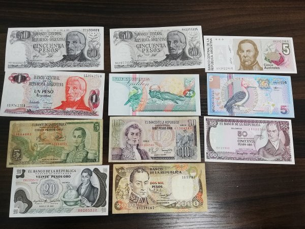 0501B94 each country. note old note BANKNOTE. summarize 