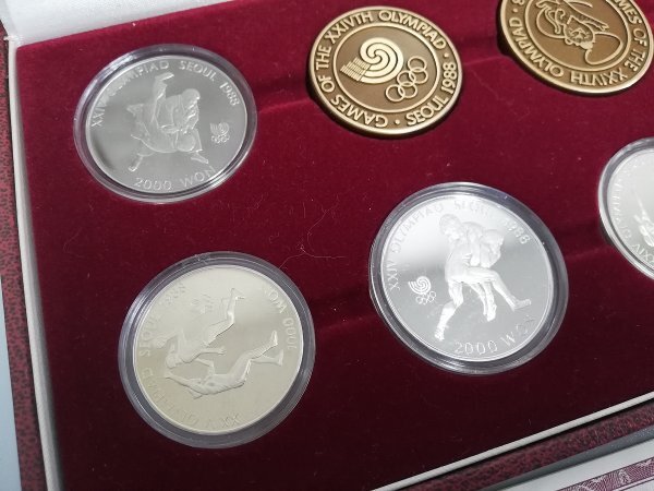 0503B245　世界のコイン　記念硬貨　おまとめ　韓国　ソウル　オリンピック　1988年　_画像8