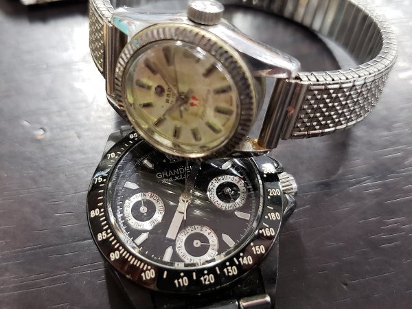 0503M37　時計　腕時計　ジャンク品　おまとめ　RADO　SEIKO　FOLLIFOLLIE　ORIENT　など_画像2