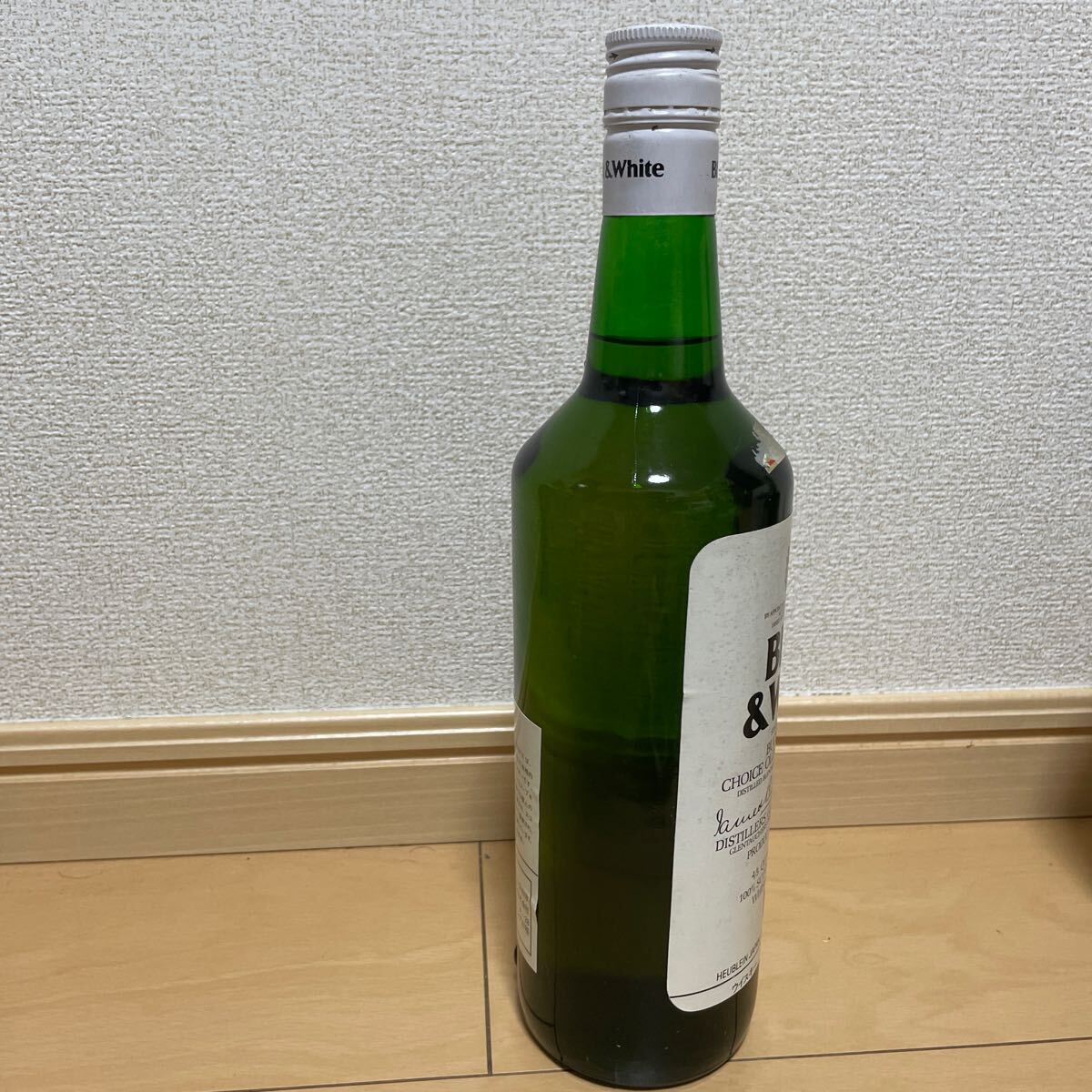 送料込 未開栓 古酒 スコッチウイスキー ブラック & ホワイト 送料込 未開栓 古酒 スコッチウイスキー ブラック & ホワイト