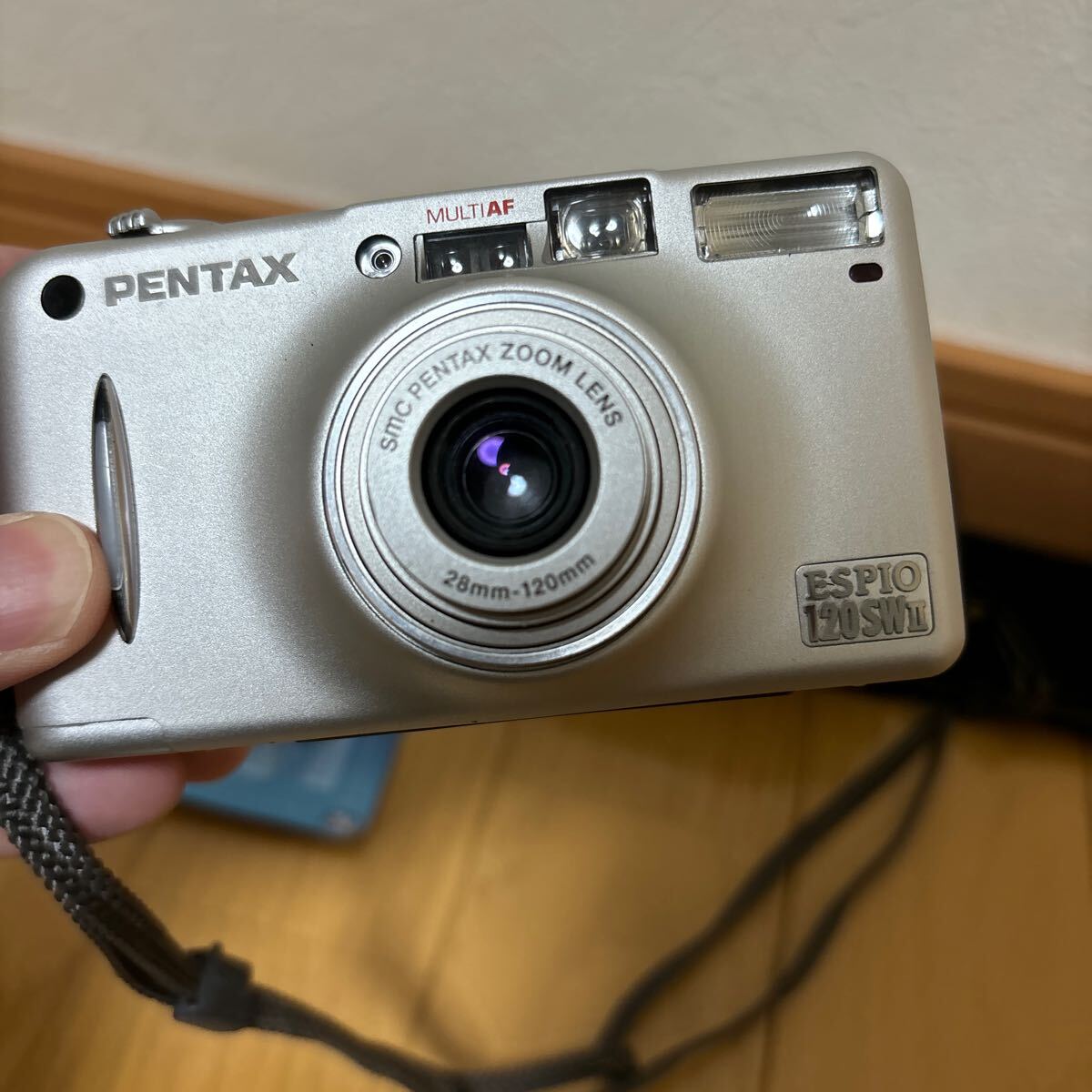 PENTAXフィルムカメラ ESPIO 120SWⅡ シャッター、フラッシュOK 電池付きの画像5