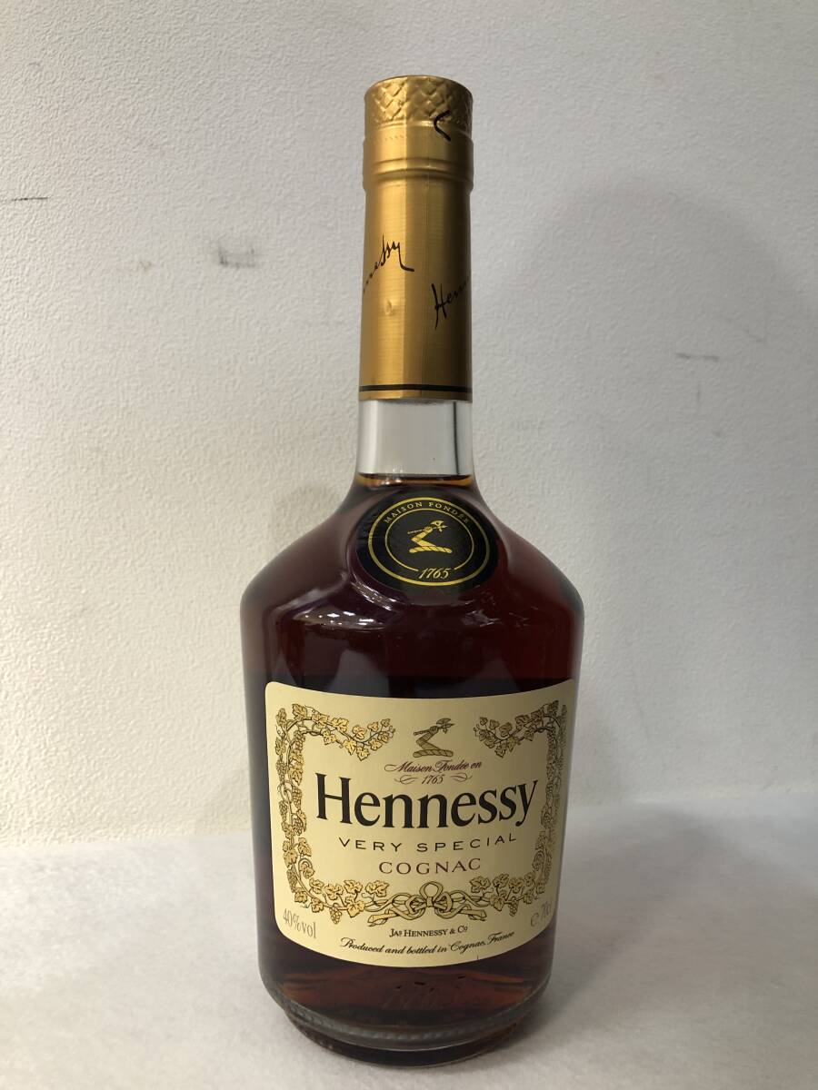 1円～ 未開栓 Hennessy/ヘネシー ベリースペシャル コニャック 700ml 40% 箱付 ブランデーの画像2