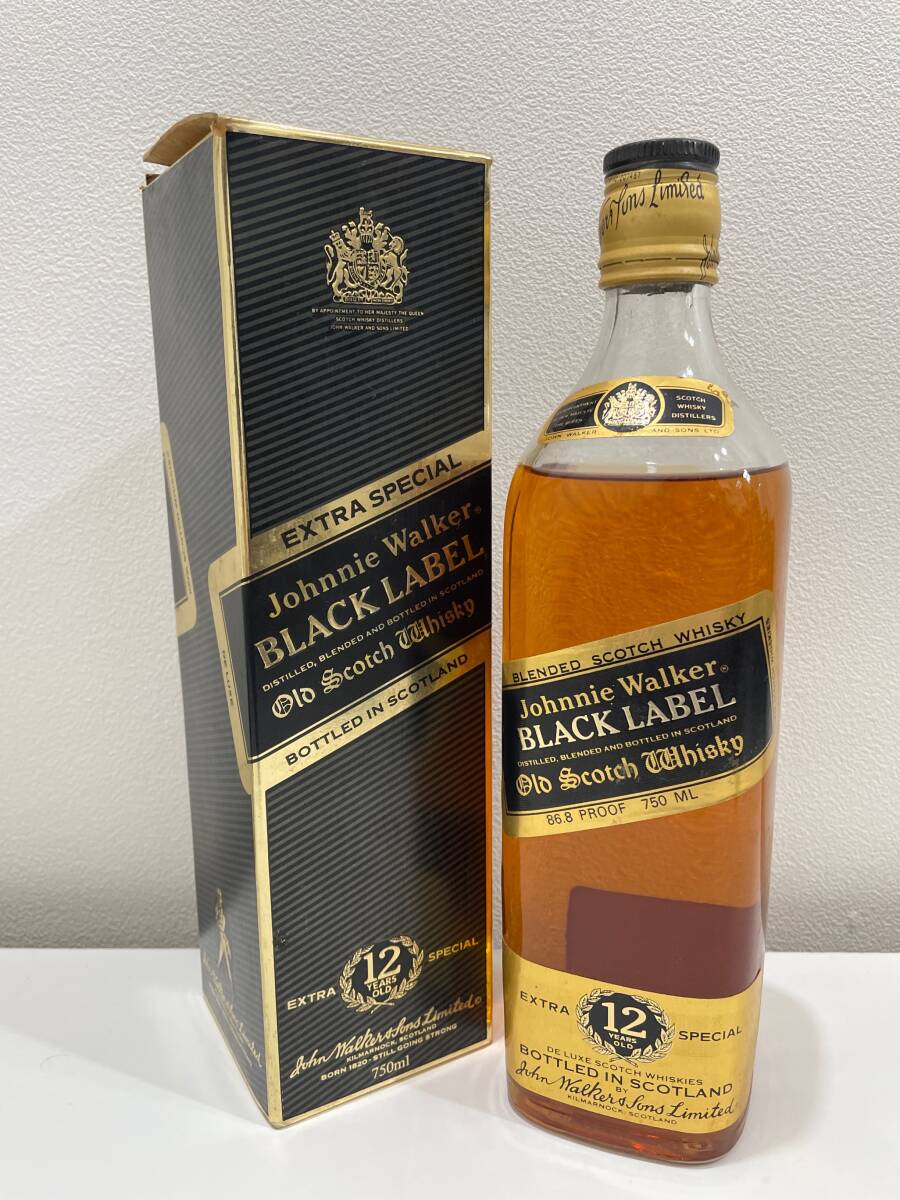 1円～ 未開栓 JOHNNIE WALKER/ジョニーウォーカー ブラックラベル 12年 エクストラ スペシャル 40％ 700ml 箱付_画像1