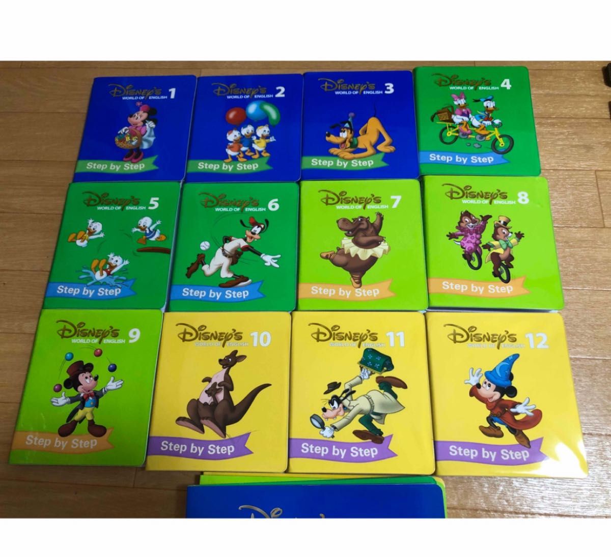 ステップバイステップ　未開封多数　新子役　ディズニー英語システム　903320 全巻未開封】2017年DWE 新子役版 ステップバイステップ ディズニー英語