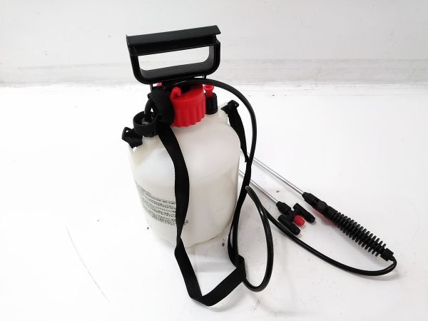 * operation goods original box attaching Garden Sprayer garden spray . pressure type sprayer gardening A-5-14-19 @100*