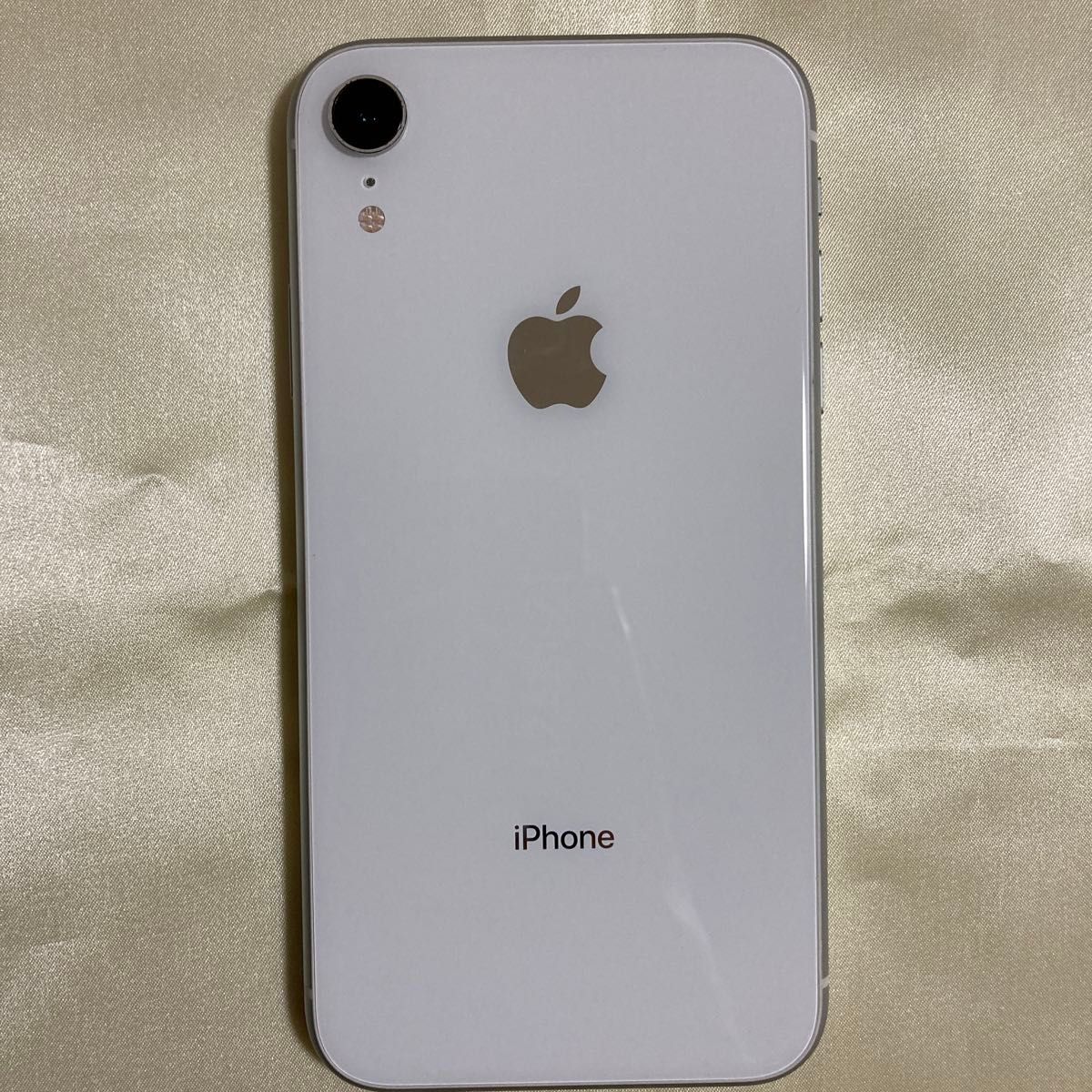 iPhone XR 64GB SIM フリー ホワイト  SIMロック解除済 アップル