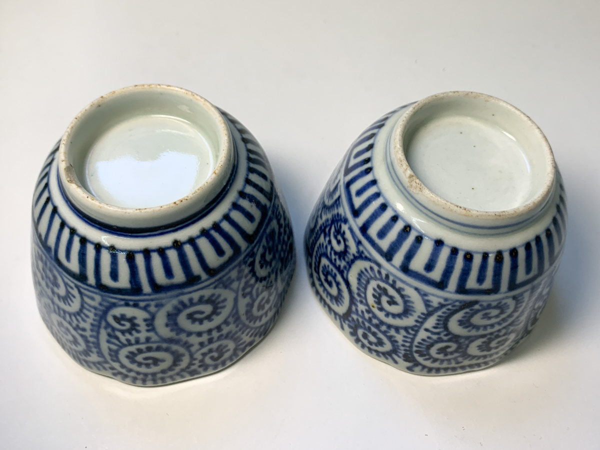 [. seat ] old Imari . Tang . writing blue and white ceramics direction attaching sake cup Edo period < plate tableware *152