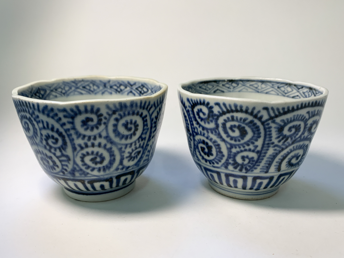 [. seat ] old Imari . Tang . writing blue and white ceramics direction attaching sake cup Edo period < plate tableware *152