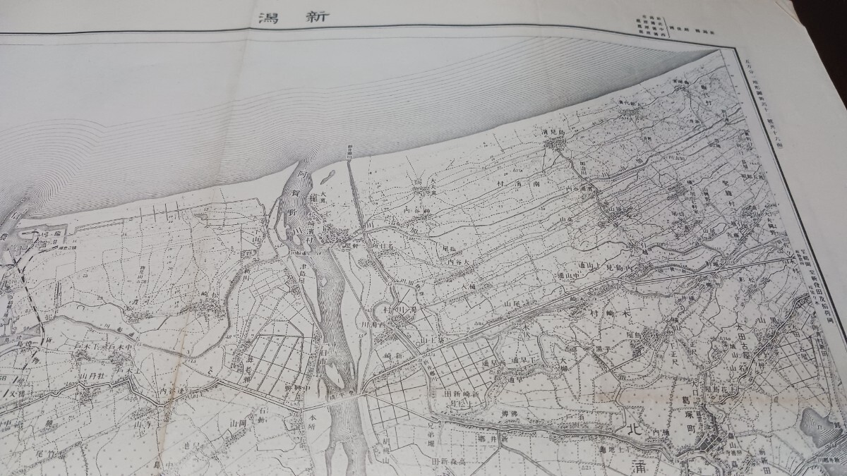 新潟　新潟県　地図　古地図　 地形図　資料　　57×46cm　明治44年測図　昭和22年発行印刷　B2405　_画像6
