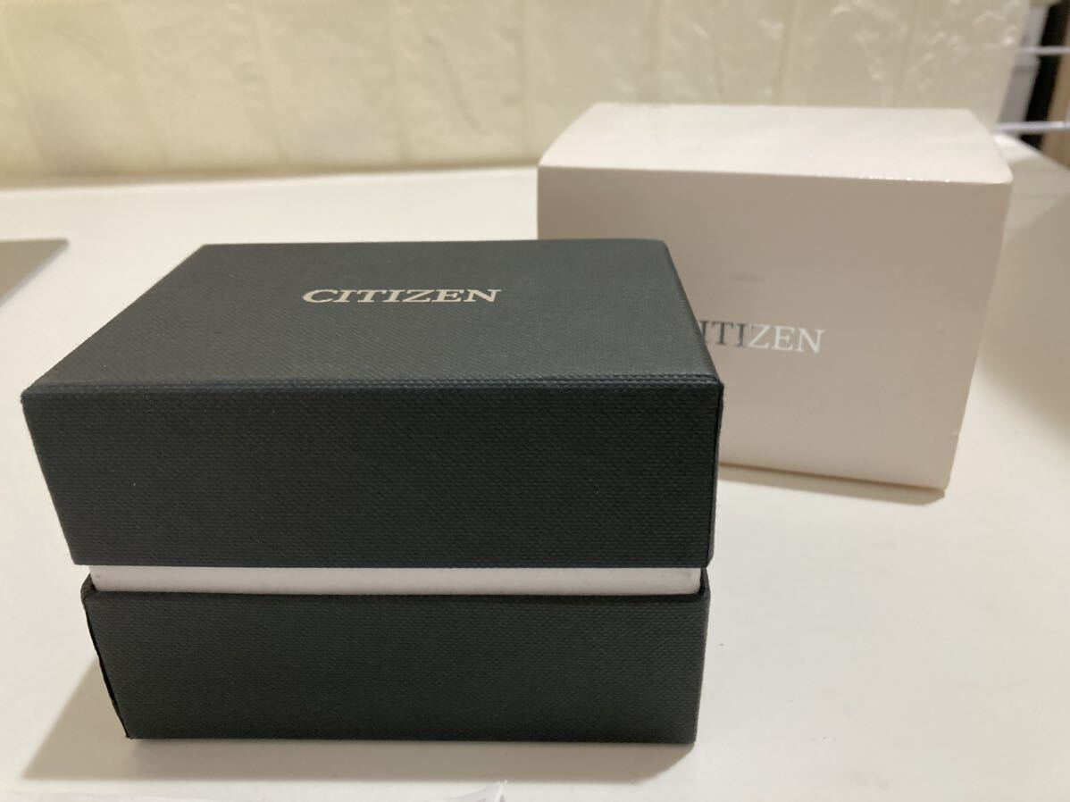 □シチズン CITIZEN Q＆Qソーラー電源電波ウォッチ　腕時計　MD-06-305 10BAR 作動品　ブラック×ブルー　ィ19-5_画像6