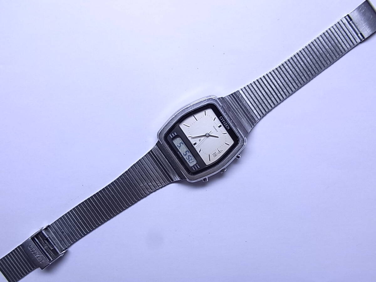 100円～良品 レア ビンテージ CITIZENシチズン メンズ アナデジ ウォッチ 腕時計の画像2
