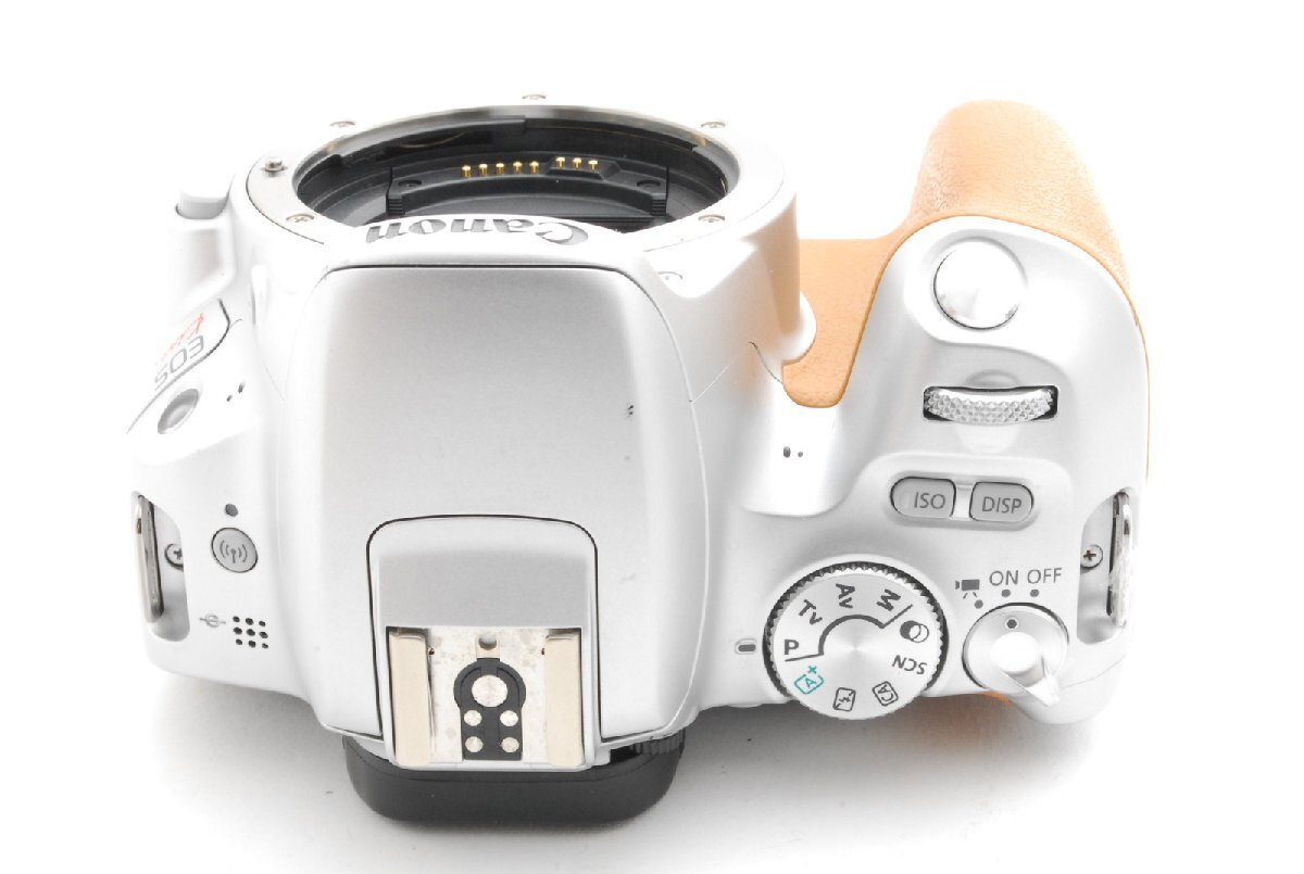 Canon キヤノン EOS Kiss X9 シルバー ダブルズームキット 新品SD32GB付き ショット数4116回_画像7