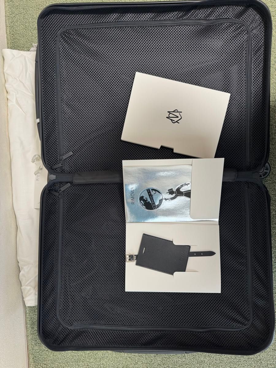RIMOWA リモワ スーツケース ポルシェ Porsche 旅行バッグ RIMOWA リモワ スーツケース ポルシェ Porsche 旅行バッグ