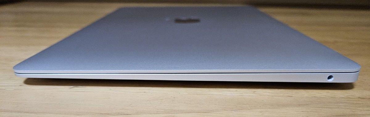 M1 Apple MacBook Air Retina 2020 MGN93J/A シルバー 中古