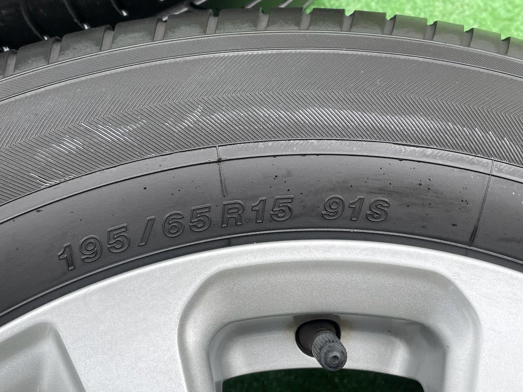 トヨタ 純正 15インチ アルミホイール& YOKOHAMA 195/65R15 ラジアルタイヤ4本セット★ ノア ヴォクシー エスクァイア 等に★G22_画像9