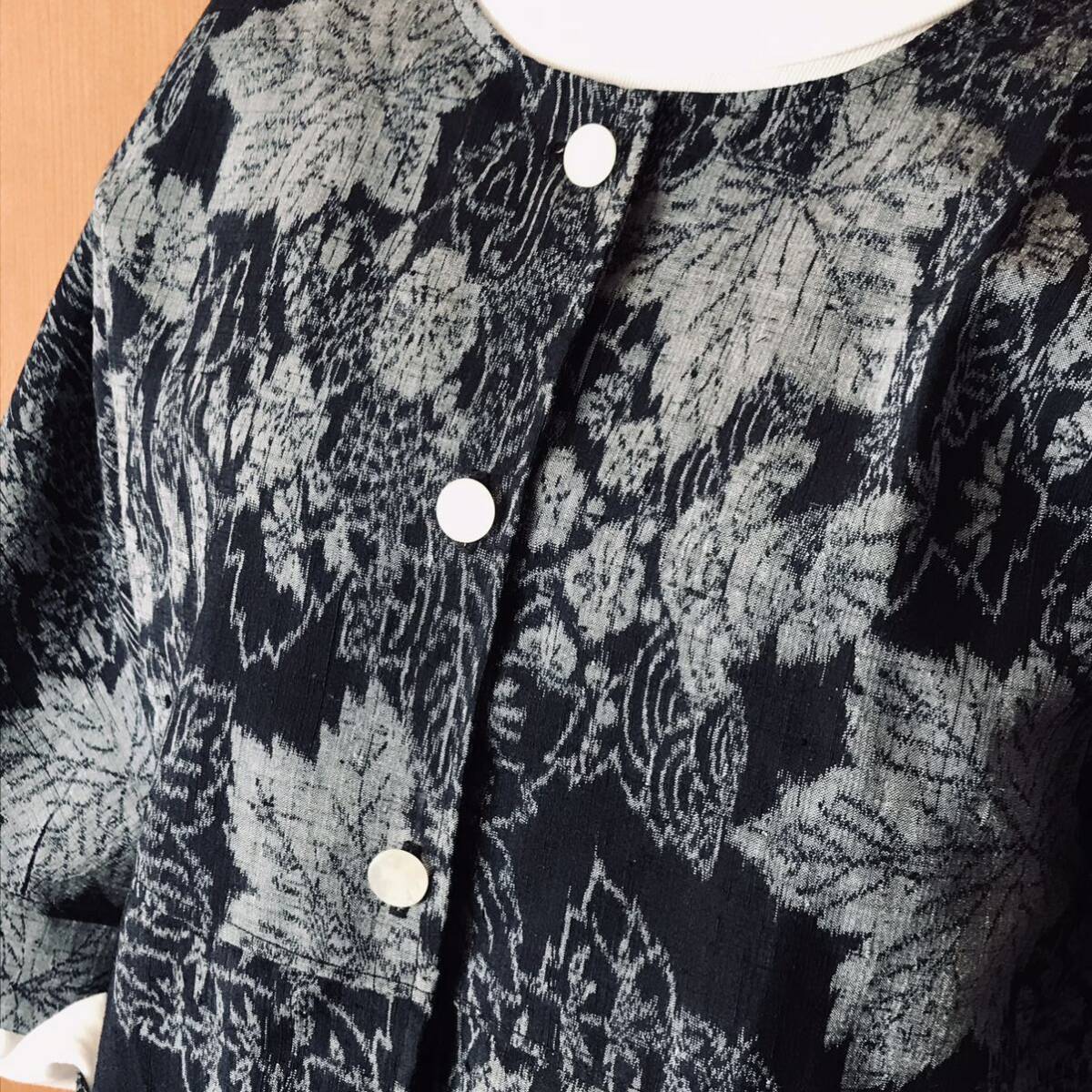 ハンドメイド☆ ^_^  着物リメイク  生絹 紬の着物から 七分袖ジャケットの画像3