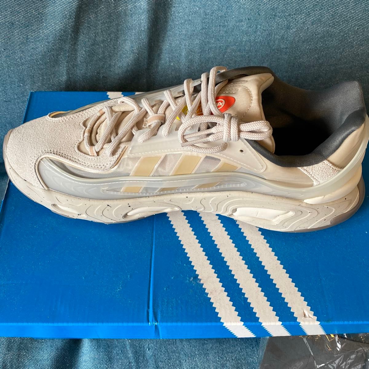 新品　アディダス オズノヴァ adidas OZNOVA クリアブラウン/マジックベージュ/クラウドホワイト HQ9827  