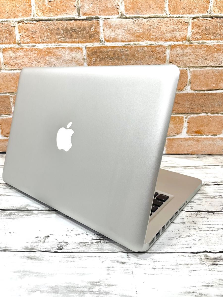 最上位CTO MacBook Pro Core i7 16GB 1500GB Office
