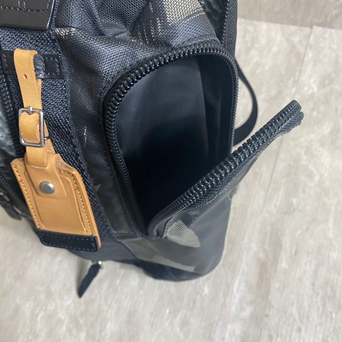 TUMI トゥミ サラトガ スリング カモフラージュ 222393SCP2 ボディバッグ ワンショルダーバッグ| TUMI トゥミ サラトガ スリング カモフラージュ 222393SCP2 ボディバッグ ワンショルダーバッグ|