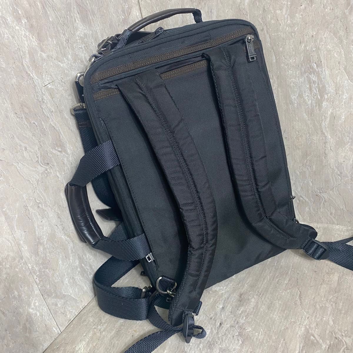 極美品 超希少 TUMI 3way ALPHA BRAVO GRAYSON 2223398HKO 極美品 超希少 TUMI 3way ALPHA BRAVO GRAYSON 2223398HKO