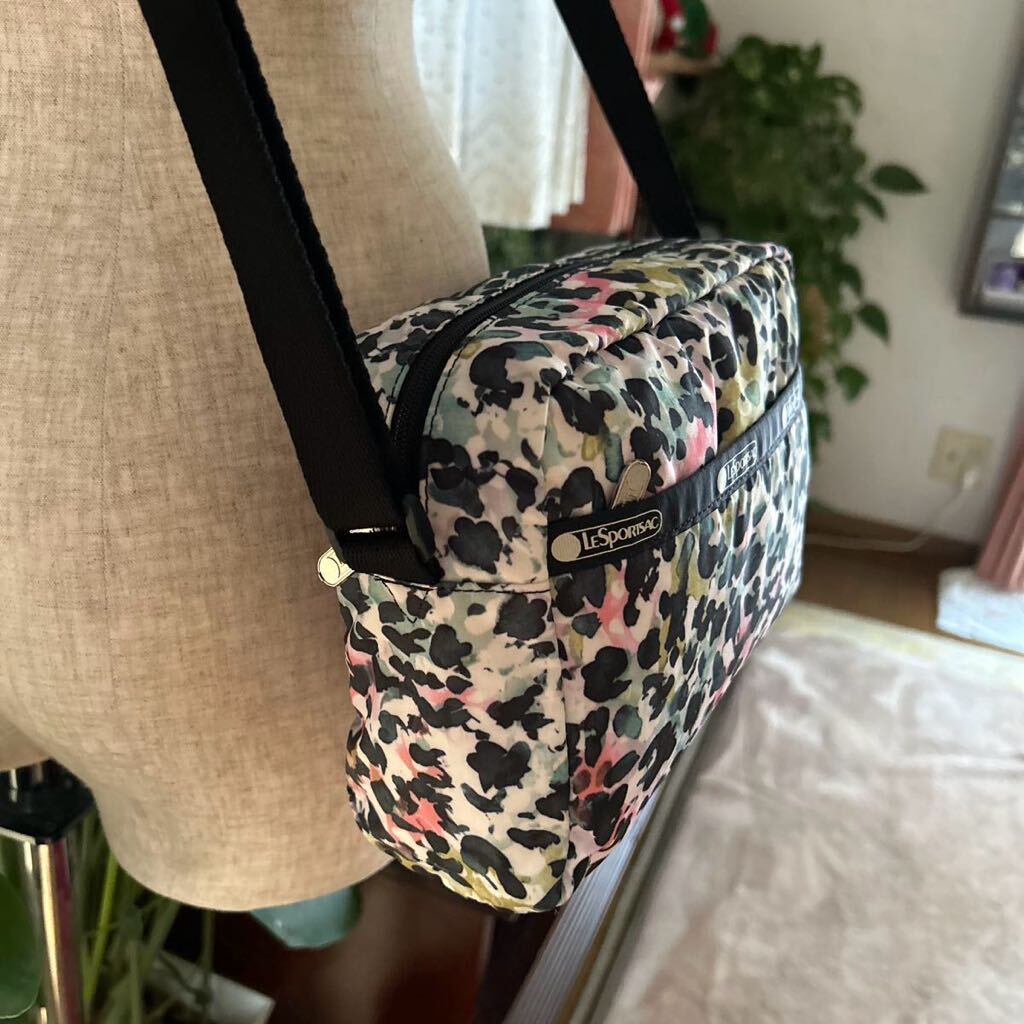 ★美品【LeSportsac 】レスポートサック　ミニ　ショルダー　バッグ_画像3