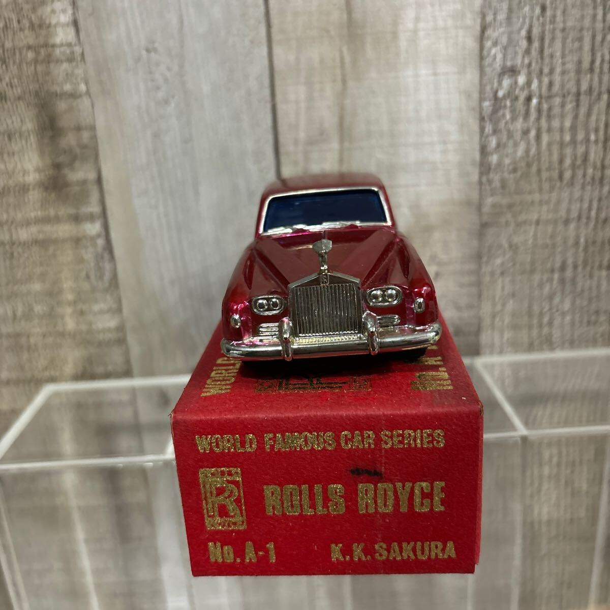 ROLLS ROYCE ロールスロイス シルヴァーシャドウ 1965年 K.K.SAKURA メタル製 Made in Japan 日本製 ヴィンテージ レッド　ミニカー 希少_画像3