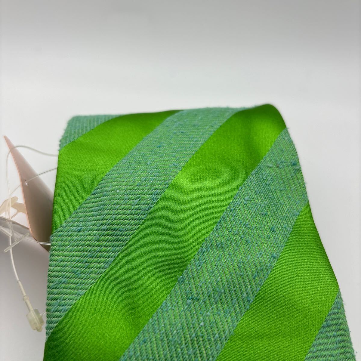  не использовался ICEBERG Iceberg галстук шелк olizonti с биркой Италия производства ITALY наклонный полоса желтый зеленый 2 класса товар Vintage 