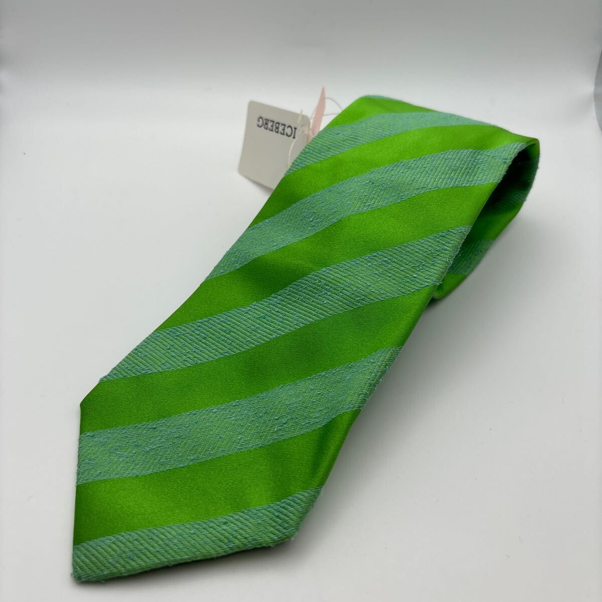  не использовался ICEBERG Iceberg галстук шелк olizonti с биркой Италия производства ITALY наклонный полоса желтый зеленый 2 класса товар Vintage 