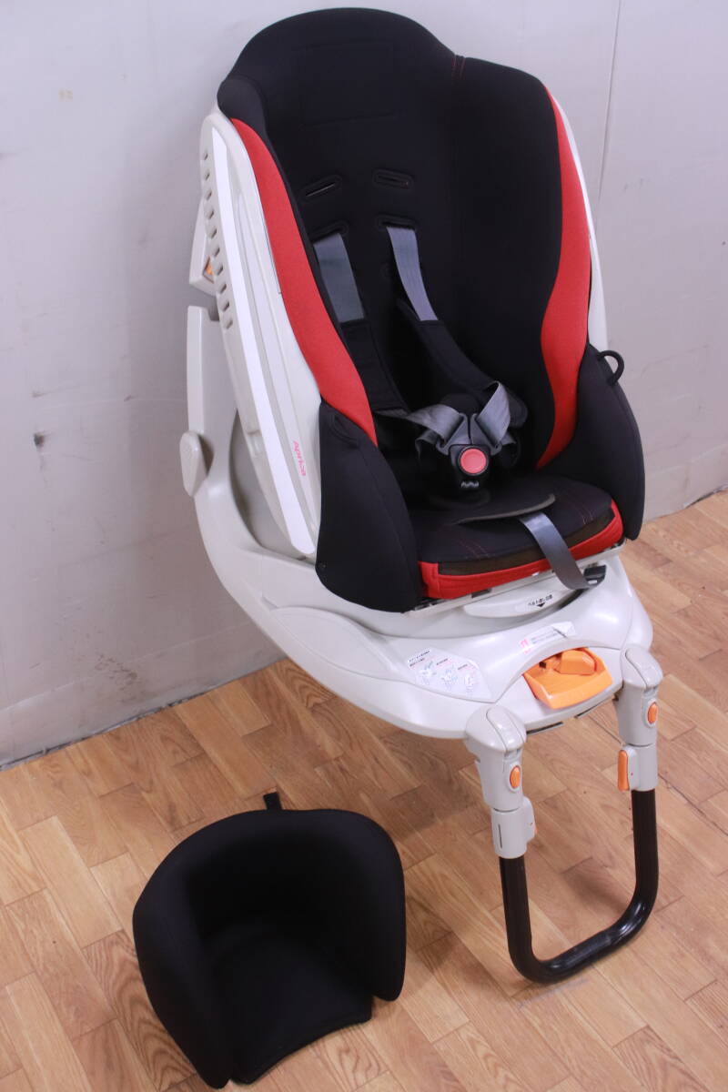  Aprica child seat ECE-R44/04 Aprica correspondence 18kg used present condition goods use impression equipped #(F9377)