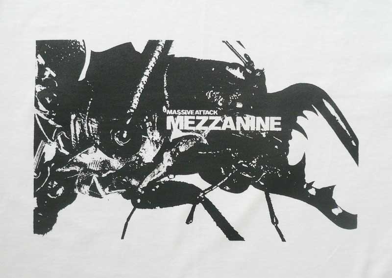 【新品】Massive Attack Tシャツ Lサイズ Mezzanine マッシブ・アタック バンクシー ブリストル ヘッズ シルクスクリーンプリント_画像3