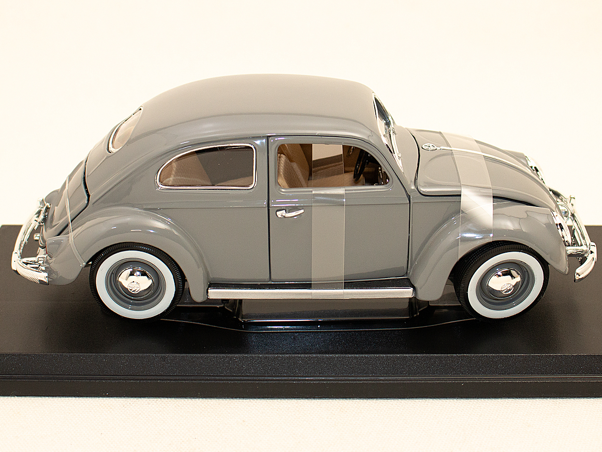 1955 フォルクスワーゲン ビートル Volkswagen Beetle（1:18 メタルモデル）#i501の画像2