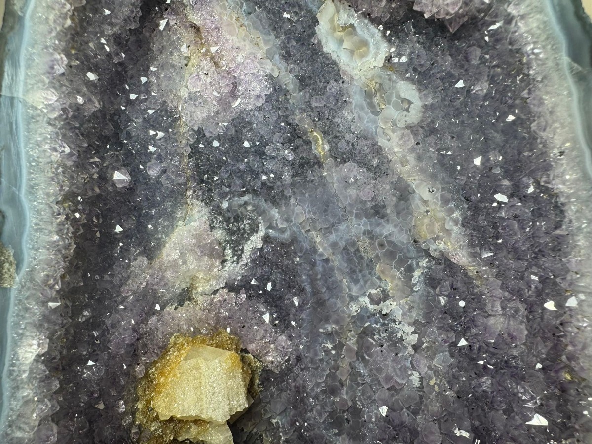 AS726 アメジストドーム　パワーストーン　天然石　鑑賞石　紫水晶　H36cm 重11kg_画像3