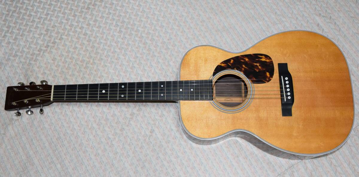 Martin　００－２８　２０１８年製中古美品　Waverly４０６０ペグ装着_画像2