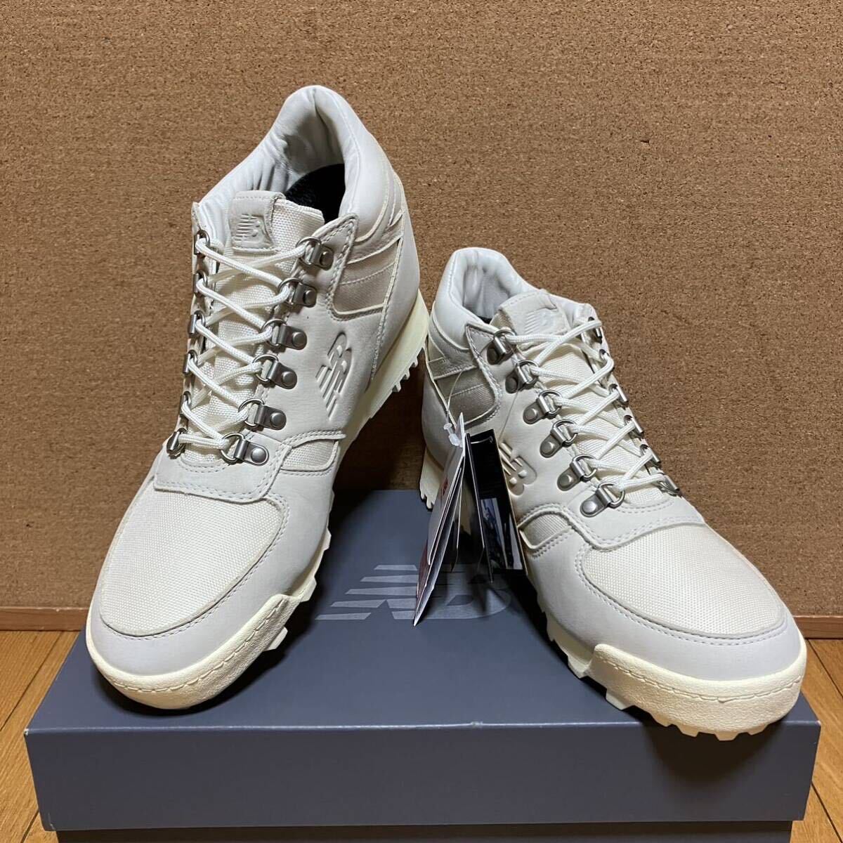 ニューバランス New Balance Rainier GTX AN Off White 28 0cm ニューバランス New Balance Rainier GTX AN Off White 28 0cm