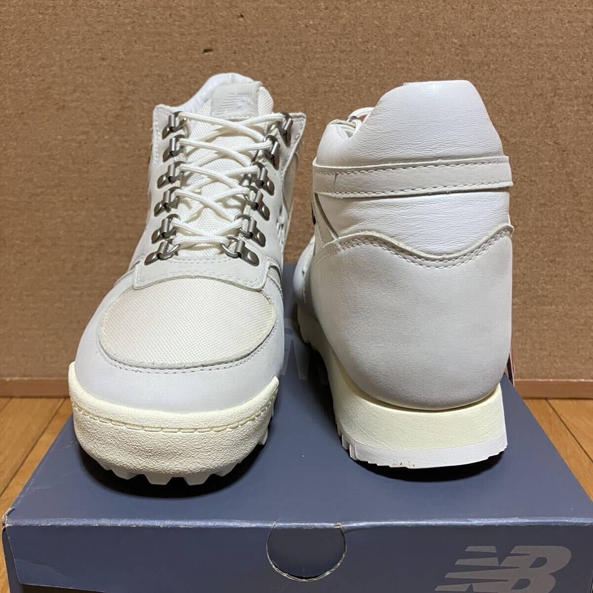 ニューバランス New Balance Rainier GTX AN Off White 28 0cm ニューバランス New Balance Rainier GTX AN Off White 28 0cm
