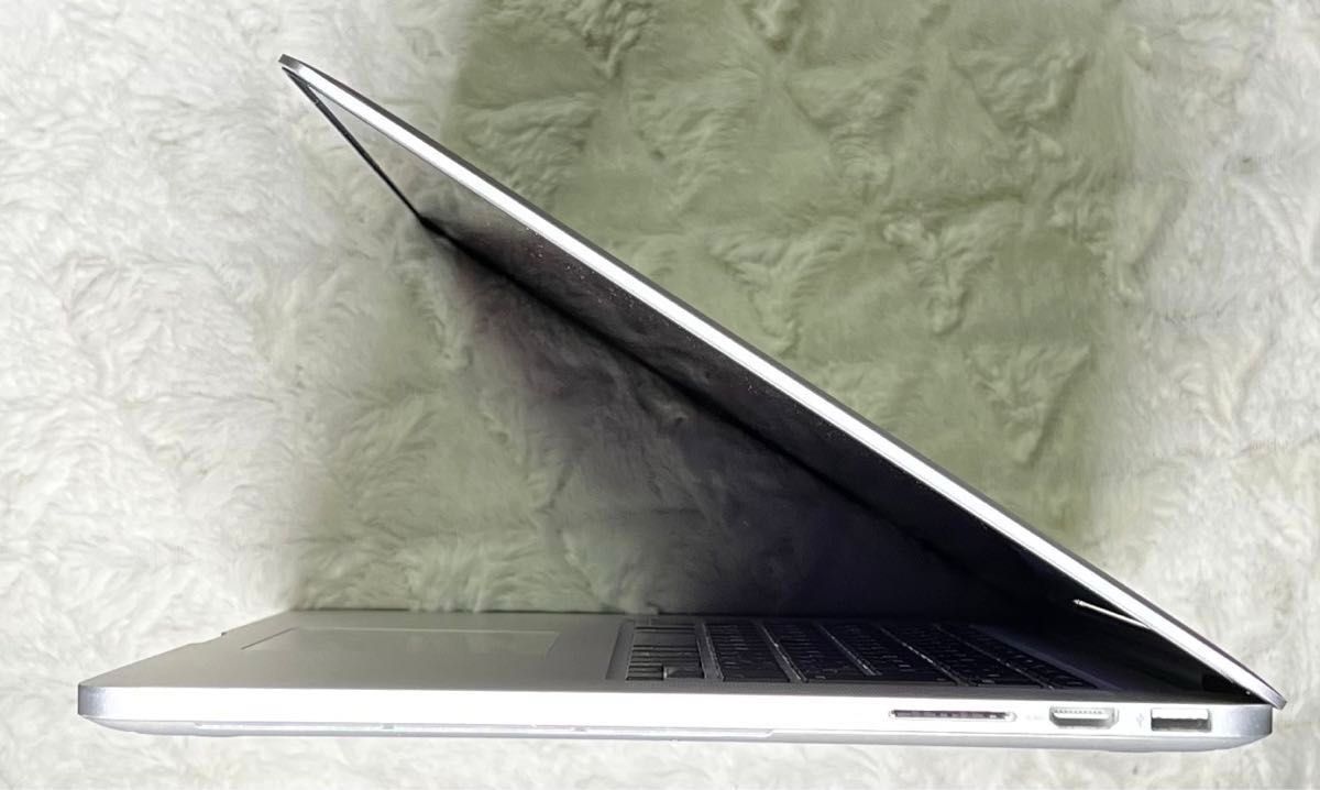 ダブルOS Win11使用可能♪〜MacBook Pro (15-inch）超速1TB  /AMD Radeon R9 M370X