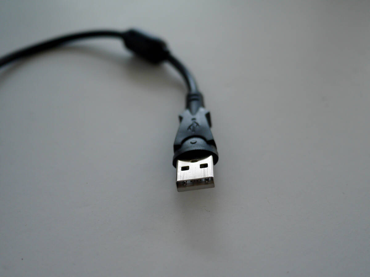 USB audio Input/output adaptor (φ3.5mm plug -USB)SteelSound5Hv2