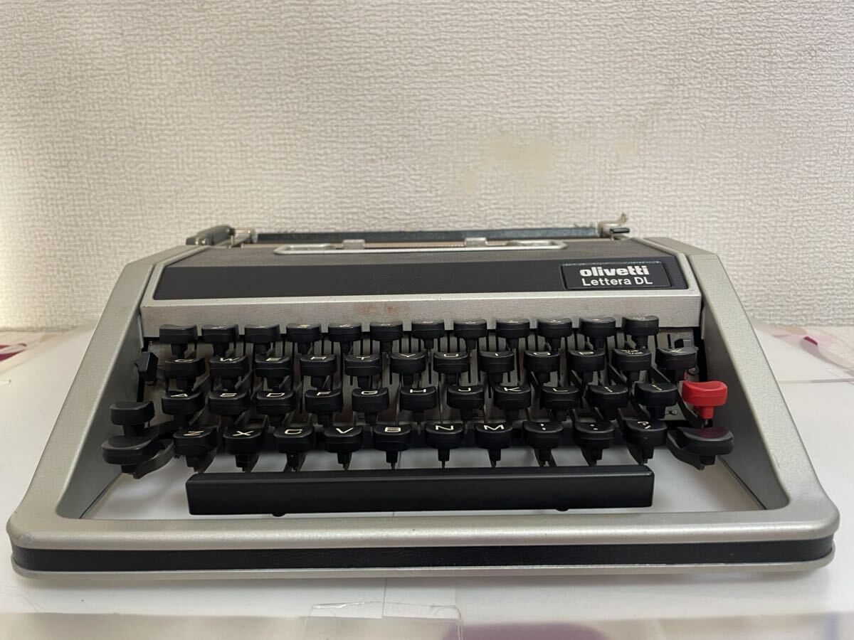  typewriter olivetti Lettera DL retro antique Vintage olibeti Spain made 