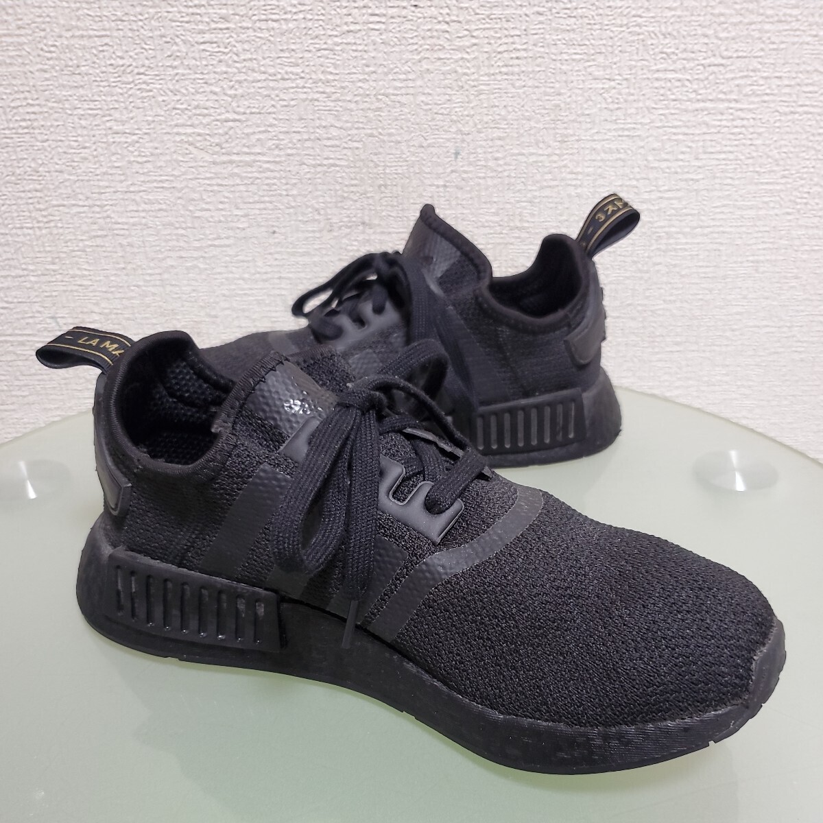 adidas アディダス NMD R1 スニーカー 24.5㎝ ブラック ゴールド 人気モデル 激カワ_画像5