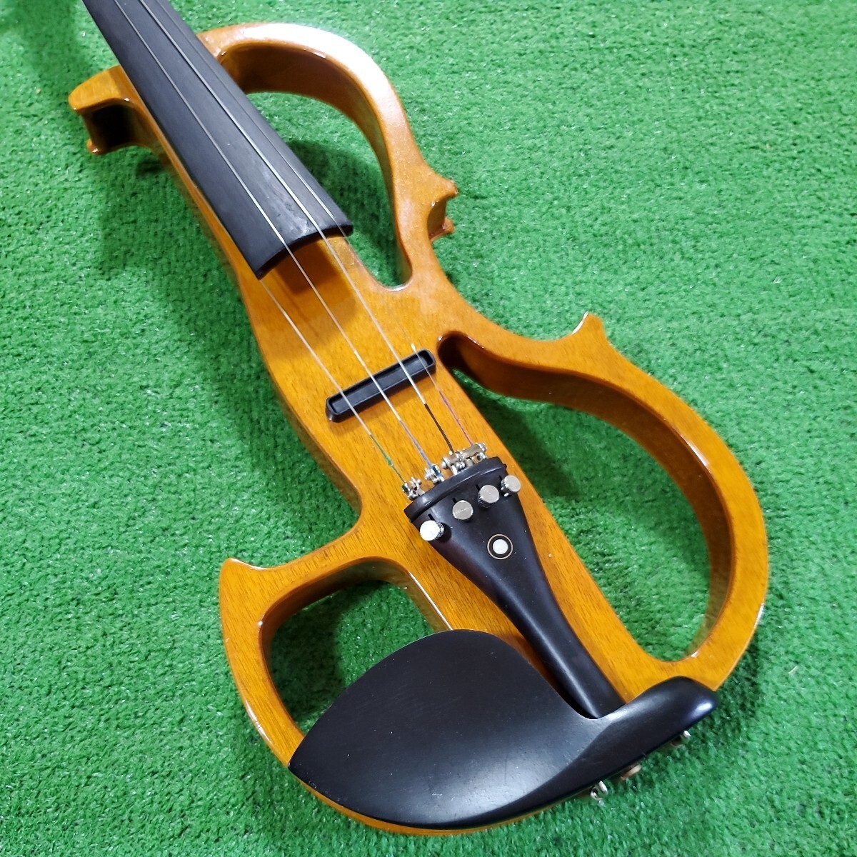 Cecilio セシリオ バイオリン エレクトリックバイオリン ヴァイオリン 通電確認済み 電子バイオリン 楽器 弦楽器 ケースあり_画像3