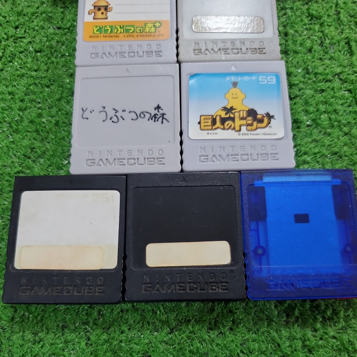 Nintendo GAMECUBE ゲームキューブ 10枚 メモリーカード まとめ売り オススメ GC まとめて DOL-008 DOL-014 ブラック グレー 送料230円_画像2