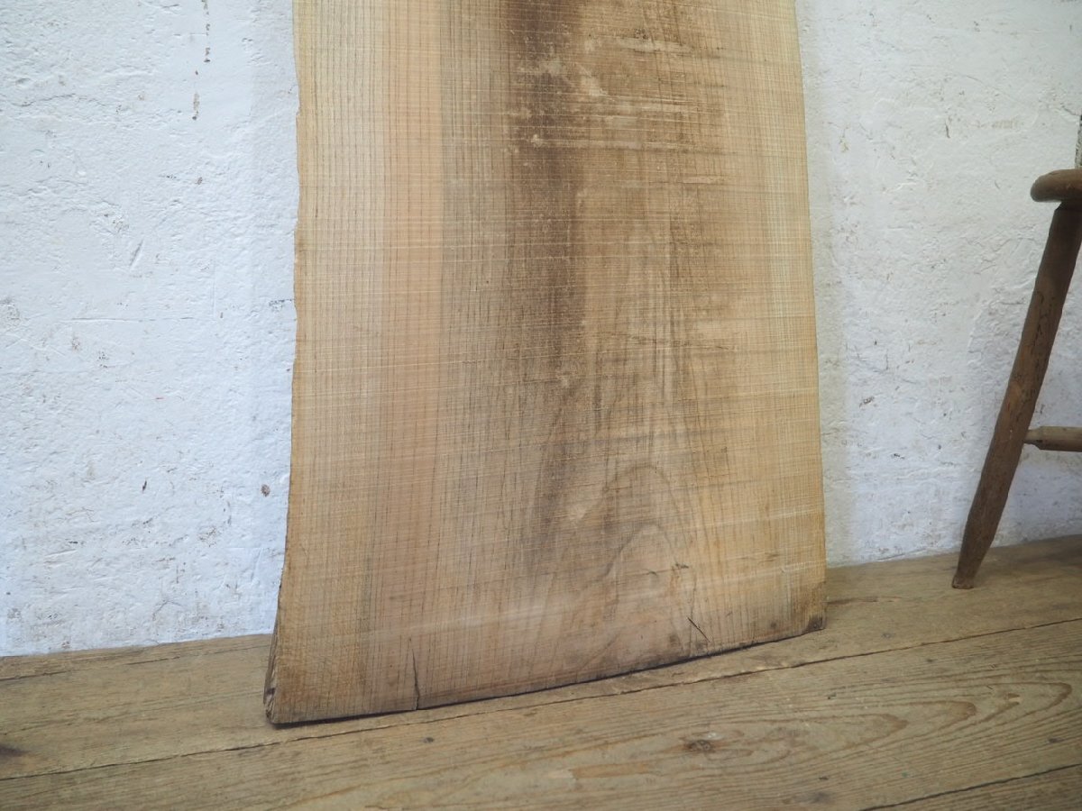 タP0283◆最大H191×W37~52×D2,5(cm)◆味わいのある大きい一枚板◆杉材 無垢材 天然木 木製 建材 素材 シート レトロM笹4_画像4