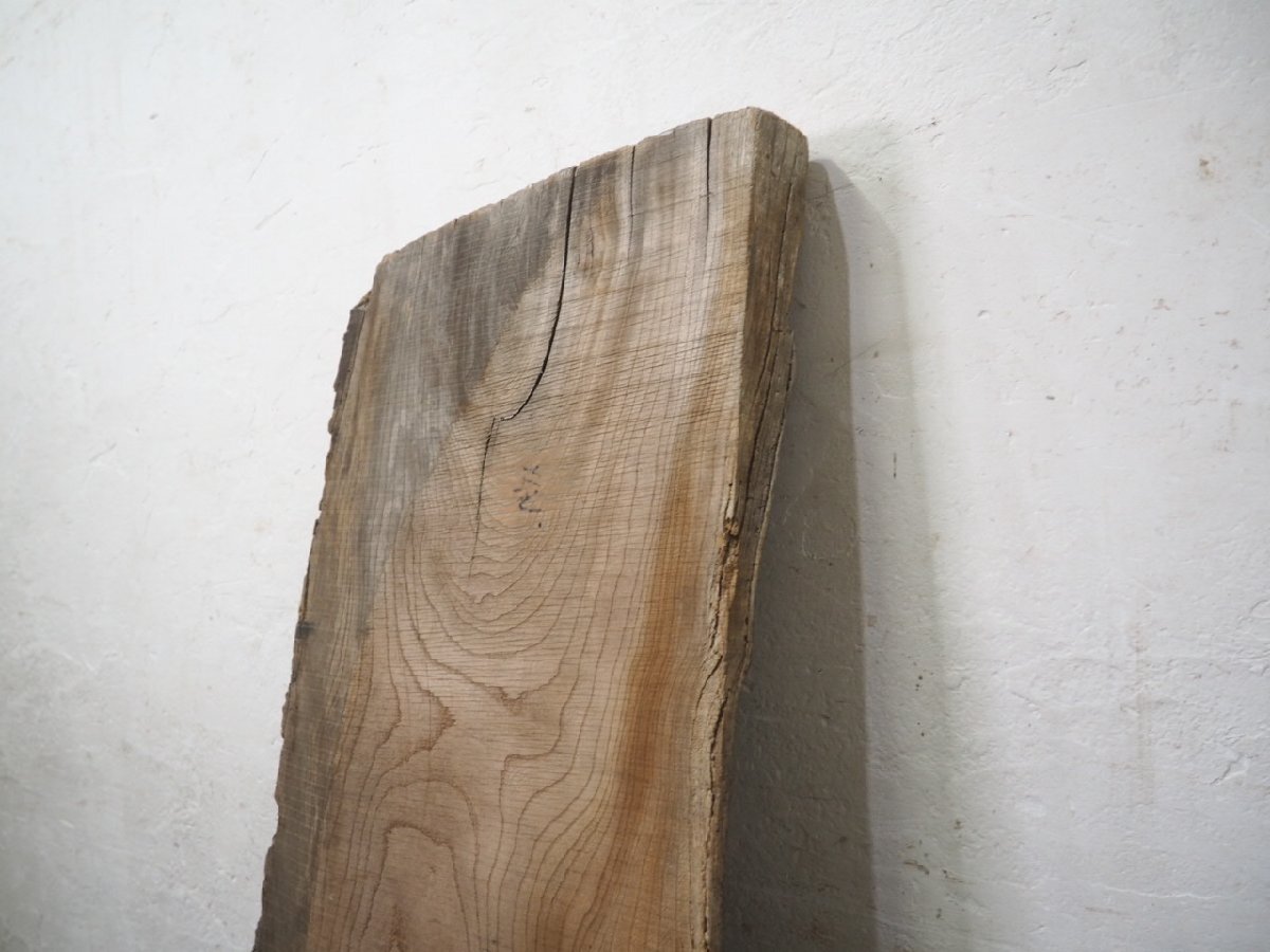 タP0284◆最大H136,5×W40~51×D5(cm)◆厚みのある大きい一枚板◆杉材 無垢材 天然木 木製 建材 素材 シート レトロL笹4_画像6