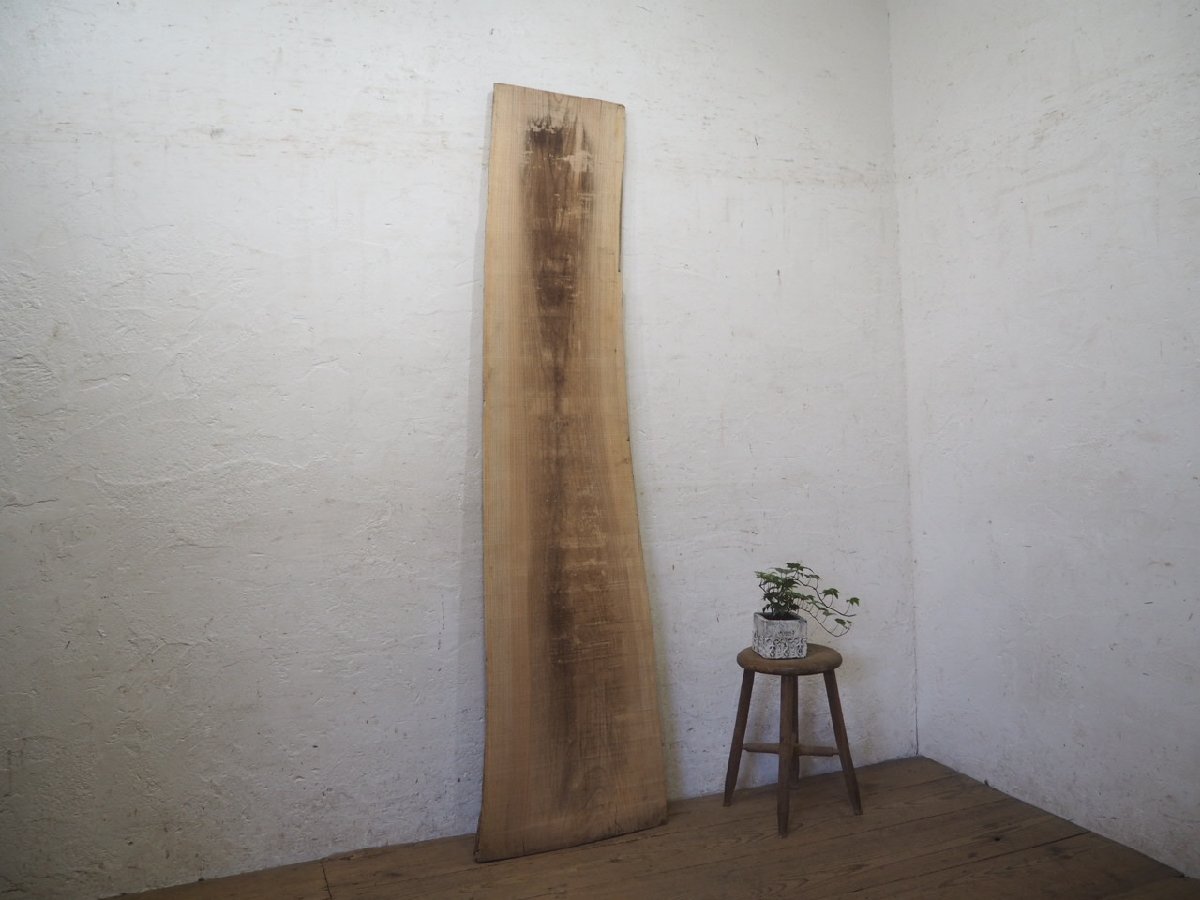 タP0283◆最大H191×W37~52×D2,5(cm)◆味わいのある大きい一枚板◆杉材 無垢材 天然木 木製 建材 素材 シート レトロM笹4_画像1